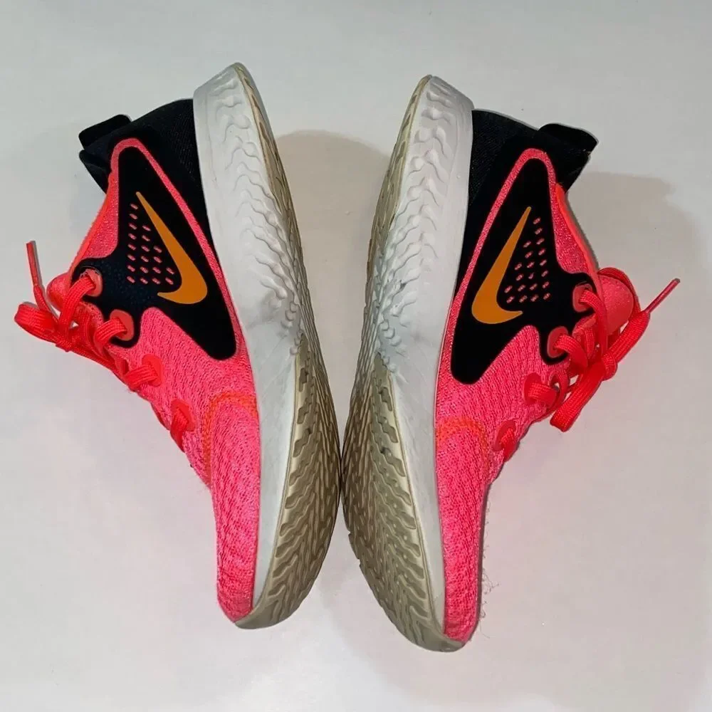 Nike Legend React Women Running Gym Shoes Lava Red AA1626-603 Size 8.5 U S